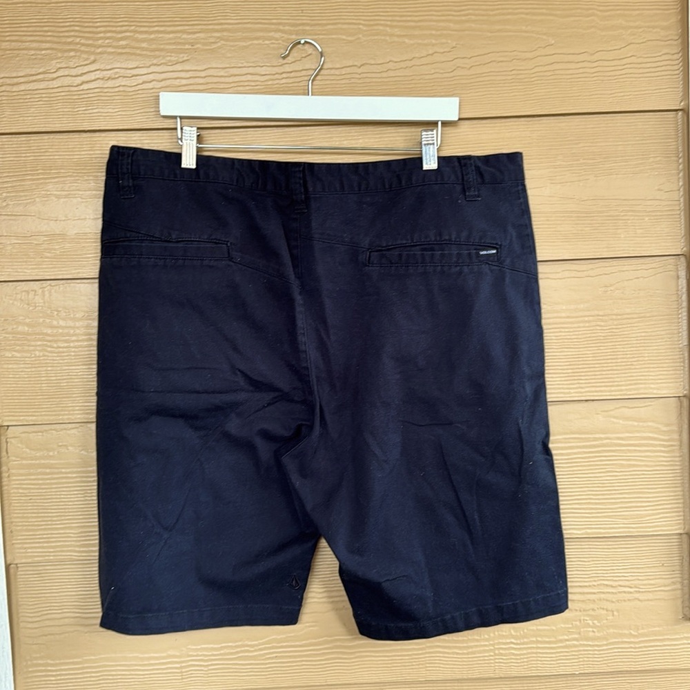 Volcom Shorts! - Picture 2 of 2